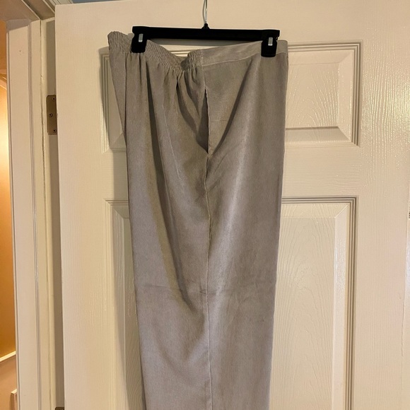 Alfred Dunner Women’s Pants - Picture 1 of 2